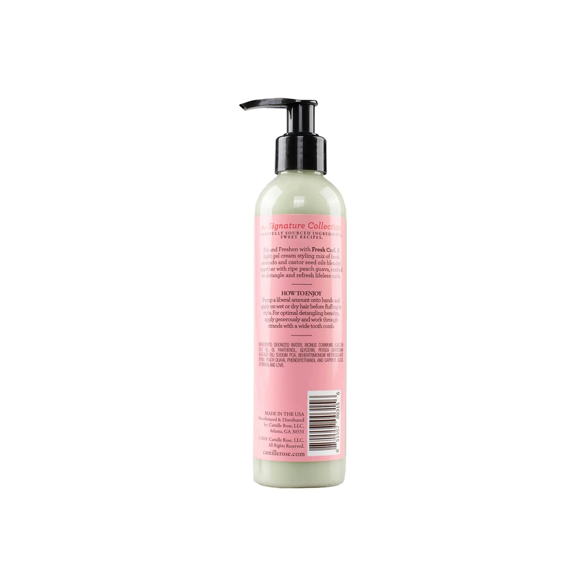 Bagside af Camille Rose Fresh Curls Revitalizing Hair Smoother, 240 ml, med lyserød etikette og pumpeflaske, perfekt til krøllet hårpleje.