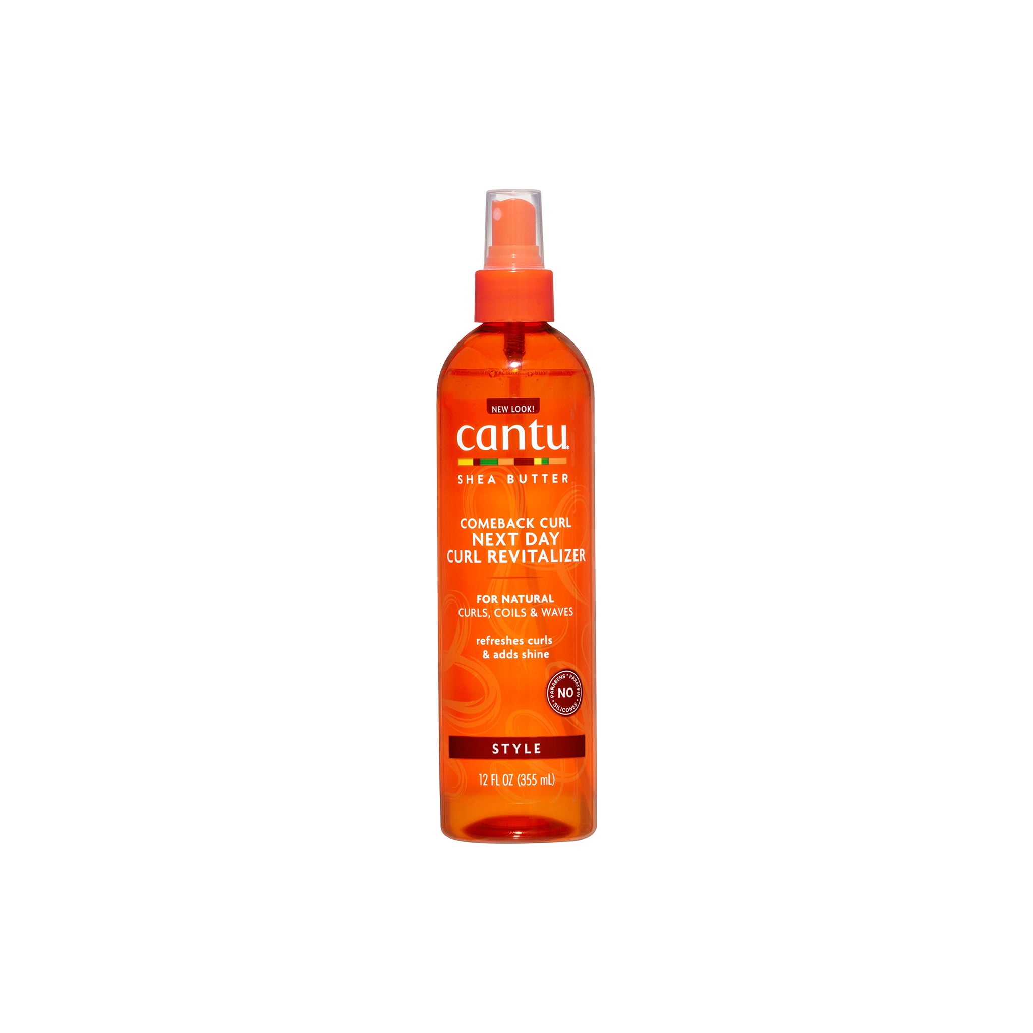 Orange sprayflaske med Cantu Shea Butter Comeback Curl Next Day Curl Revitalizer.