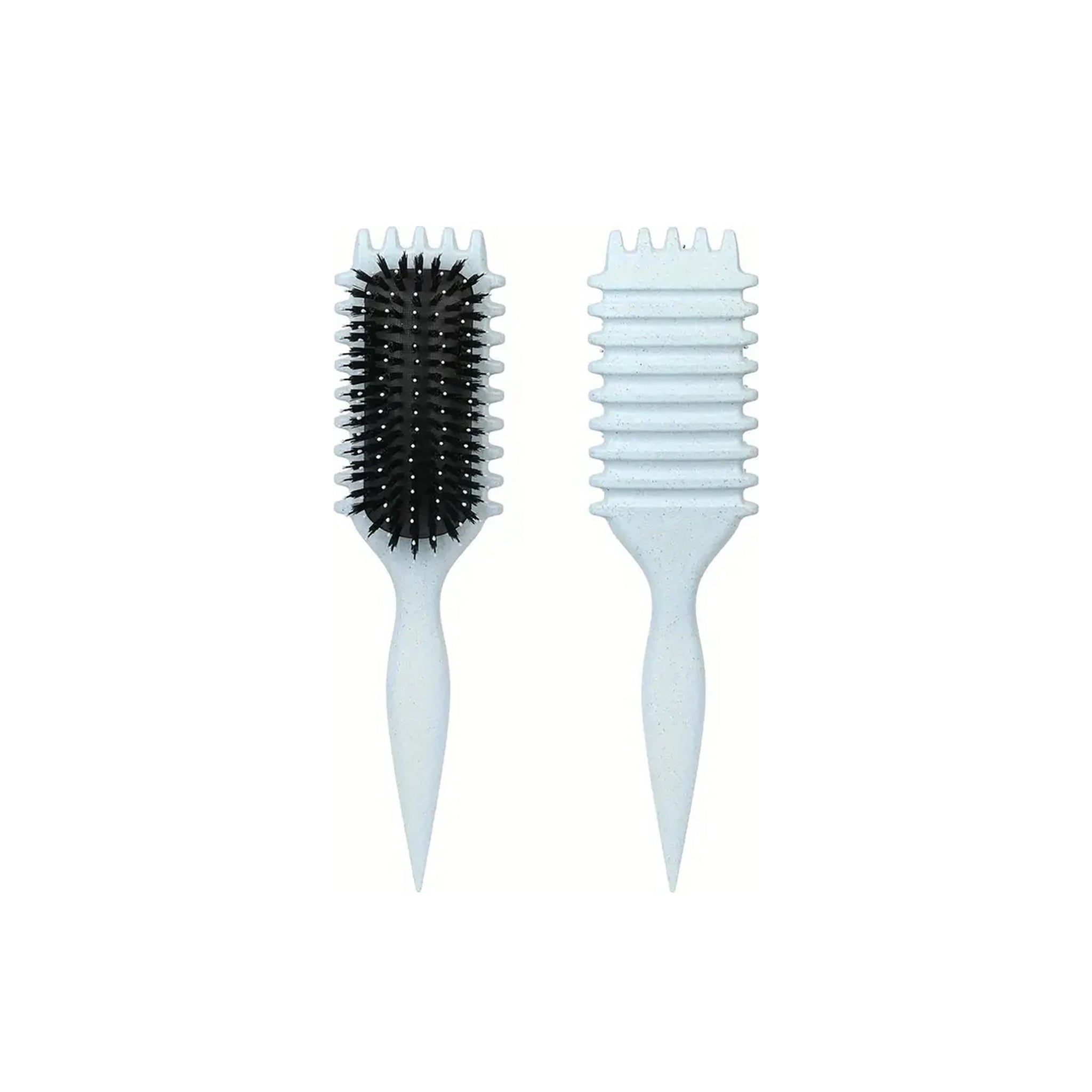 Lyseblå Curl Defining Styling hårbørste med sort børstebelægning og rillet bagside, vist fra for- og bagside på hvid baggrund.