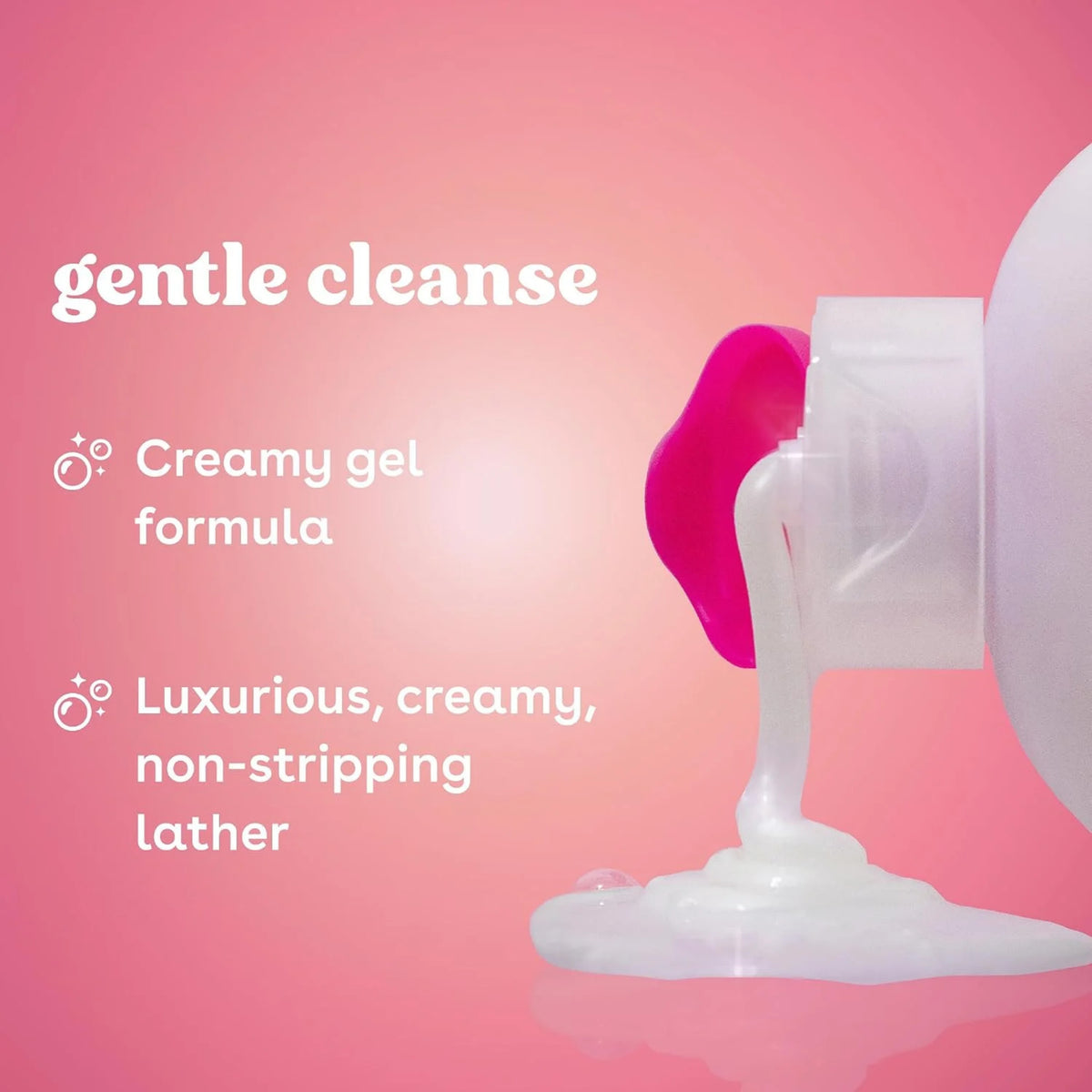Gentle cleanse creamgel flyder ud af hvid flaske med lyserødt skum mod pink baggrund.