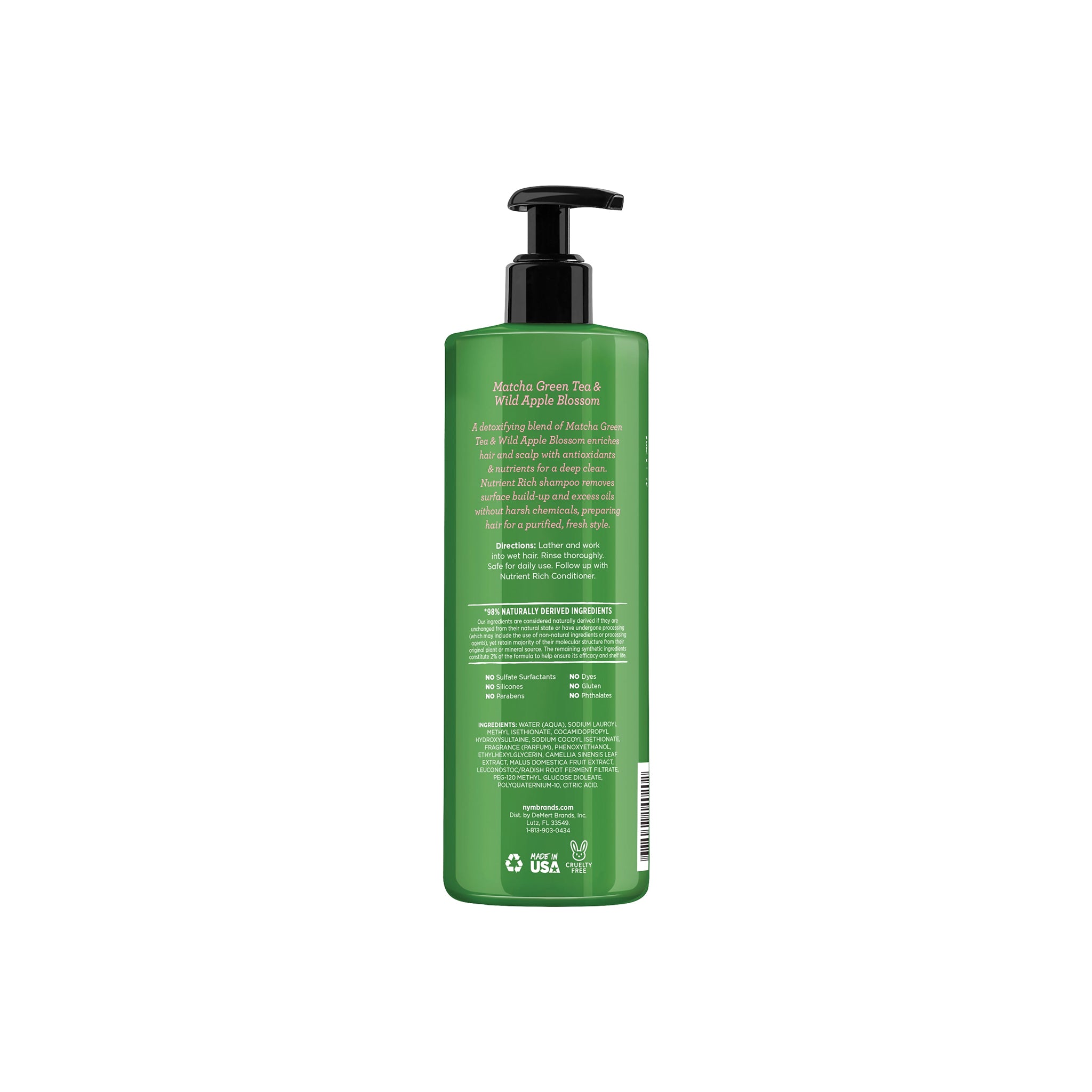 Not Your Mother's Matcha Green Tea & Wild Apple Blossom Conditioner 473 ml set bagfra med grøn flaske, sort pumpe og tekstbeskrivelse.