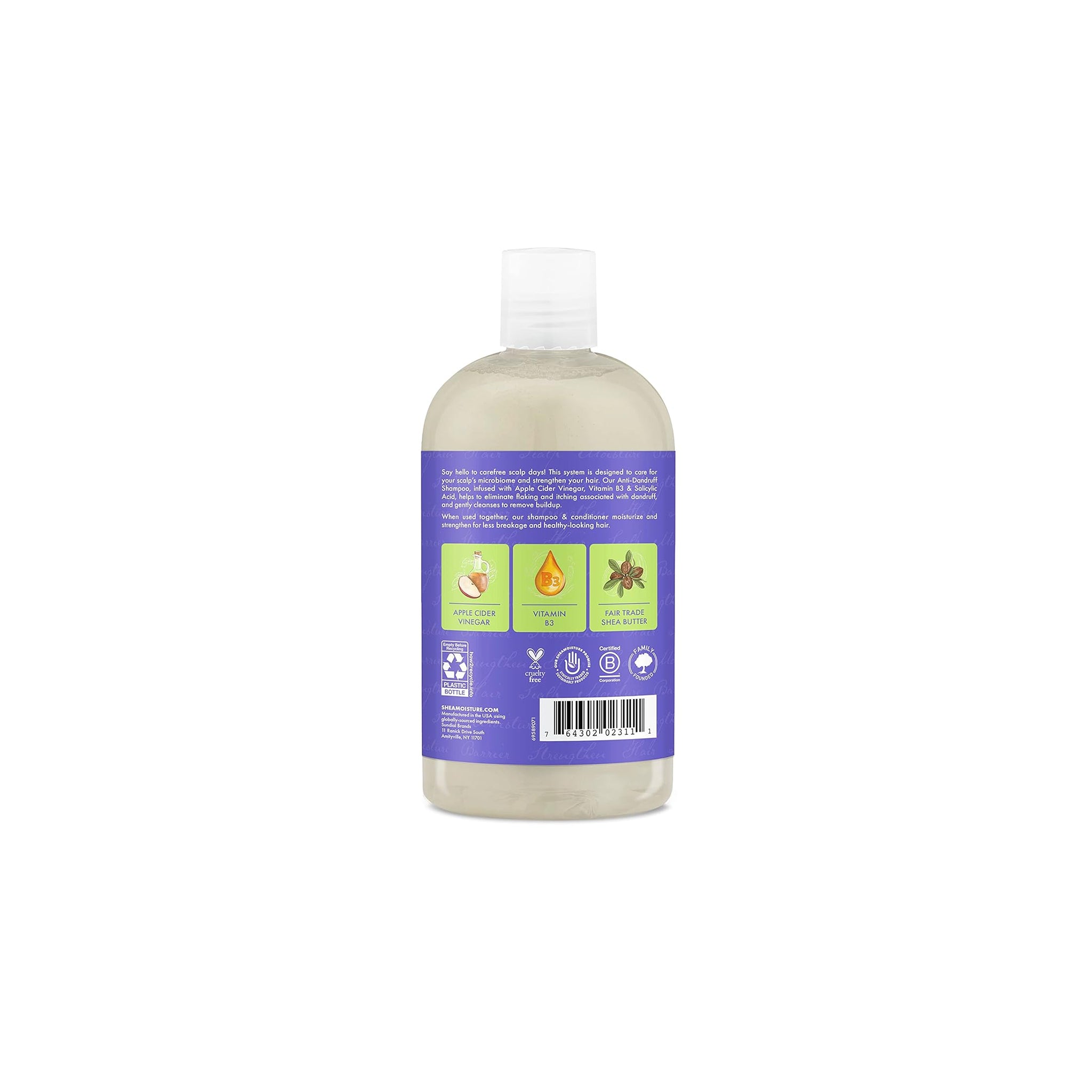 Bagsiden af SheaMoisture Apple Cider Vinegar Anti-Dandruff Shampoo med ingrediensikoner, tekst og certificeringssymboler på lilla etiket, 384 ml.