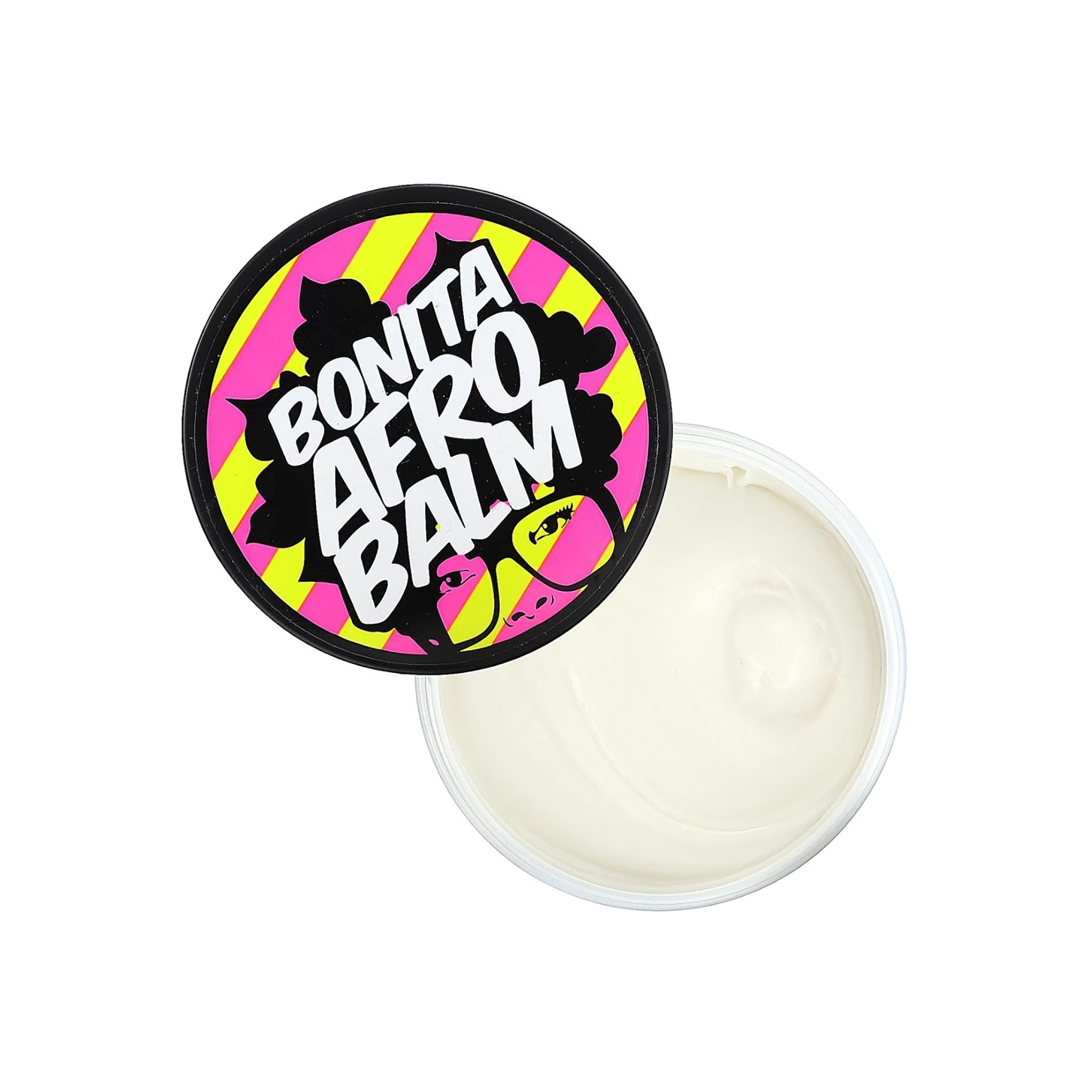 En åben hvid dåse i plast med sort låg ved siden af, der indeholder The Doux Bonita Afro Balm Texture Cream. Cremen er hvid og har en blød, cremet konsistens. Låget er sort med en pink, sort og gul etiket med teksten "BONITA AFRO BALM" og en illustration af briller.